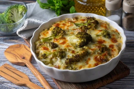 Aprenda uma receita saborosa de legumes gratinados cremosos