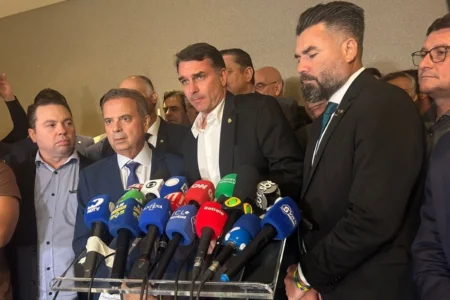 Com Bolsonaro na berlinda, PL insiste em anistia e evita falar de 2026