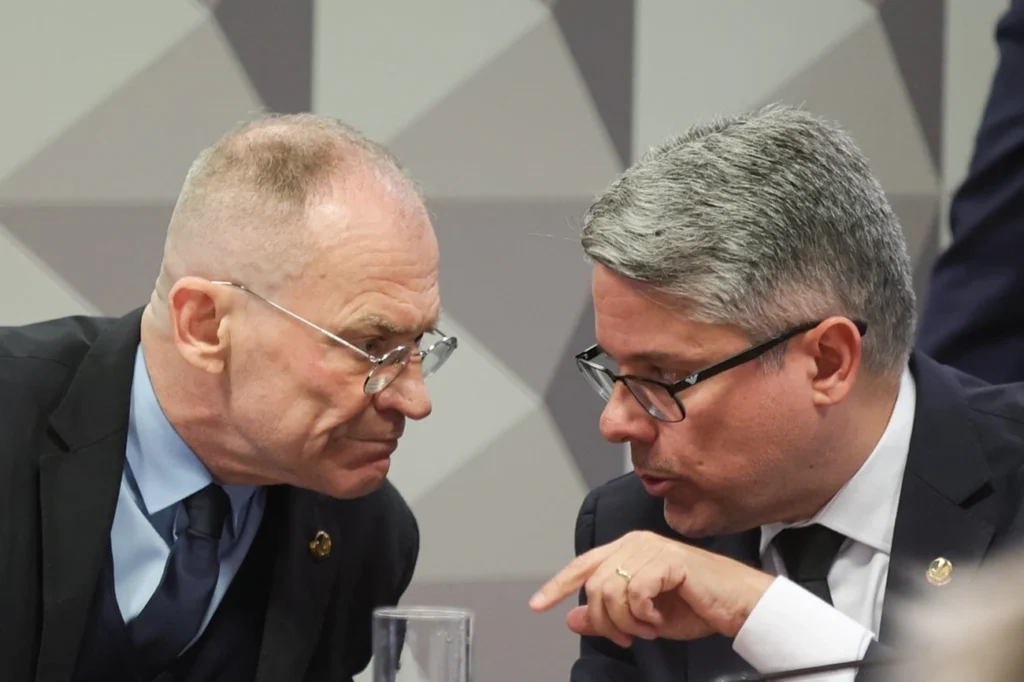 CPI do Crime ouve promotor de SP e diretor de inteligência da PF CPI do Crime ouve promotor de SP e diretor de inteligência da PF