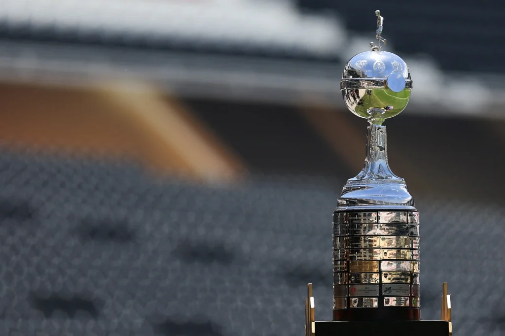 Libertadores: como foram as últimas conquistas de Flamengo e Palmeiras Libertadores: como foram as últimas conquistas de Flamengo e Palmeiras