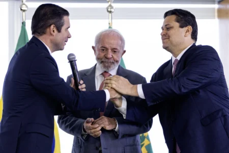 Lula soma reveses com reversão de vetos e Congresso consolida ofensiva