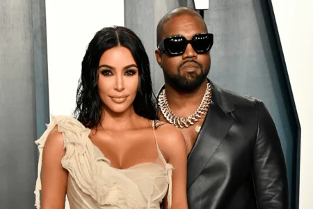 Treta fashion de Kanye West e Kim Kardashian tem novo capítulo