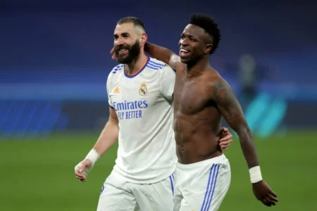 Vini Jr. iguala recorde de Cristiano Ronaldo e Benzema na Champions