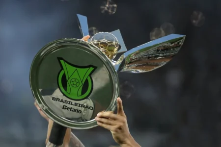 Brasileirão: quatro times ainda podem ser rebaixados. Confira chances Brasileirão: quatro times ainda podem ser rebaixados. Confira chances