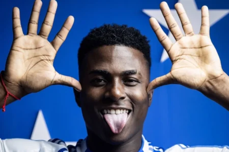 Cruzeiro anuncia joia colombiana como reforço para 2026. Confira