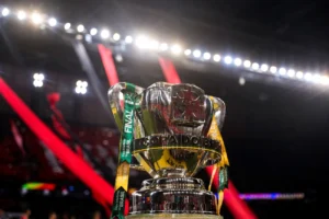 Cruzeiro e Corinthians divulgam escalação para semi da Copa do Brasil