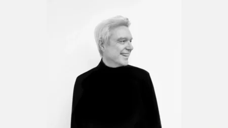 David Byrne compartilha playlist para ‘pessoas que odeiam músicas de Natal’