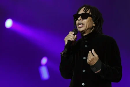 Djavan anuncia turnê nacional 50 anos em 2026 com show em estádios; saiba mais Djavan anuncia turnê nacional 50 anos em 2026 com show em estádios; saiba mais