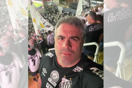 Ex-presidente do Santos pede que rival entregue jogo do Brasileirão Ex-presidente do Santos pede que rival entregue jogo do Brasileirão