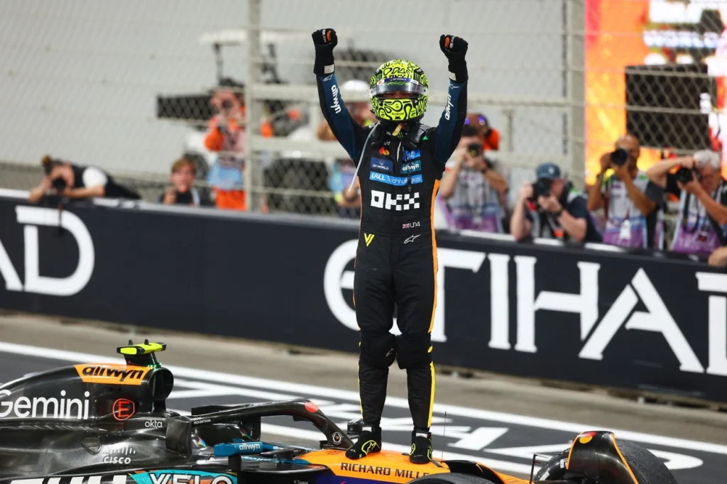 F1: Norris é campeão mesmo com vitória de Verstappen em Abu Dhabi