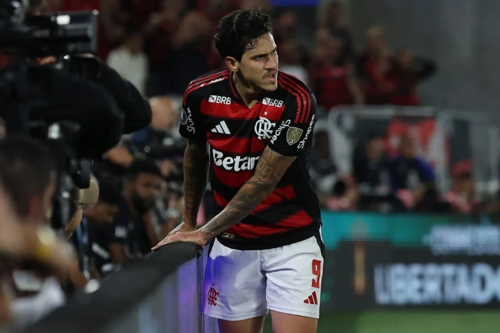 Filipe Luís abre o jogo sobre presença de Pedro no Intercontinental