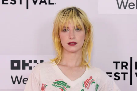 Hayley Williams revela que ‘desmaiou’ durante show com PinkPantheress Hayley Williams revela que ‘desmaiou’ durante show com PinkPantheress