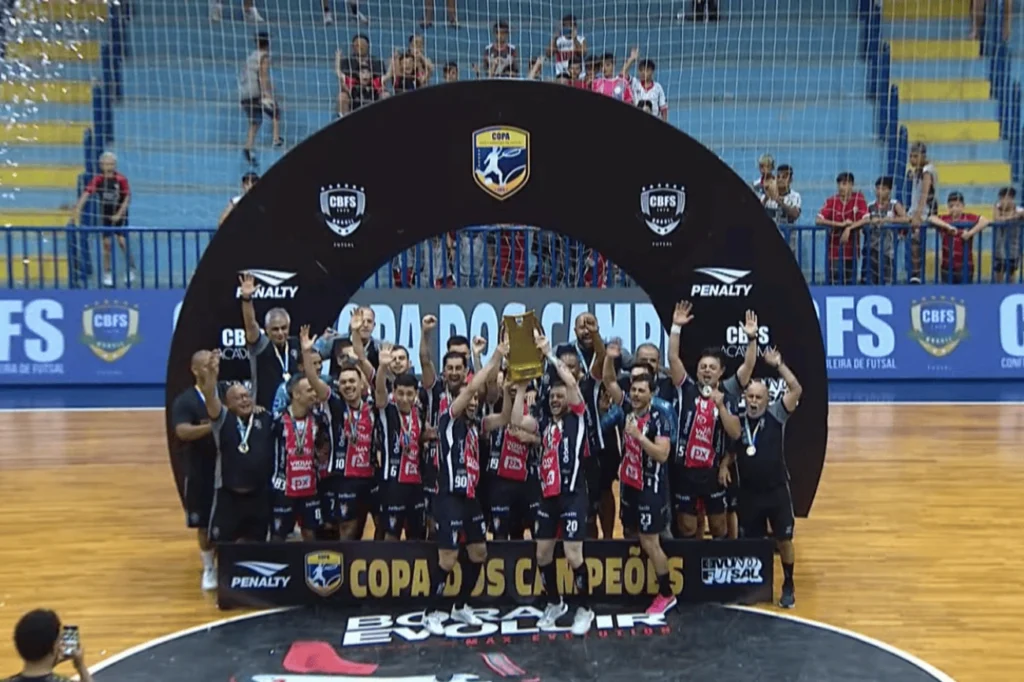 Joinville destrói Fidas Futsal hoje com espetacular goleada de 5 X 1 Joinville destrói Fidas Futsal hoje com espetacular goleada de 5 X 1