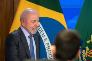 Lula critica “sequestro” do Orçamento por emendas, mas evita embate
