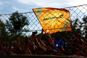 McLaren pode levar título da F1 após 17 anos. Relembre conquista