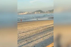 Militar roubado em praia buscou arma em casa e matou suspeito na orla