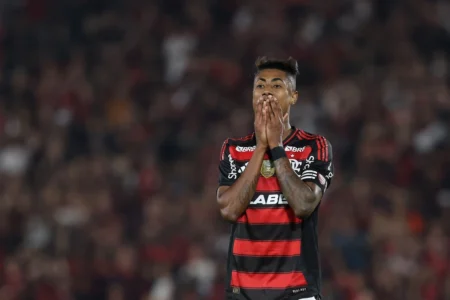 PF, STJD, réu e capitão: como foi o ano de Bruno Henrique, do Flamengo