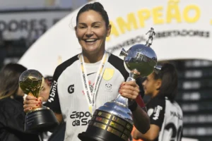 Prêmio Brasileirão: Gabi Zanotti é eleita a melhor jogadora pela CBF