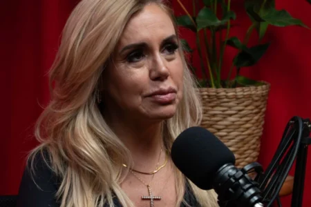 Renata Banhara diz que peões de A Fazenda ficam dopados no reality