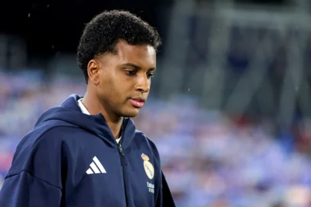 Rodrygo pode se isolar como dono de marca negativa histórica no Real