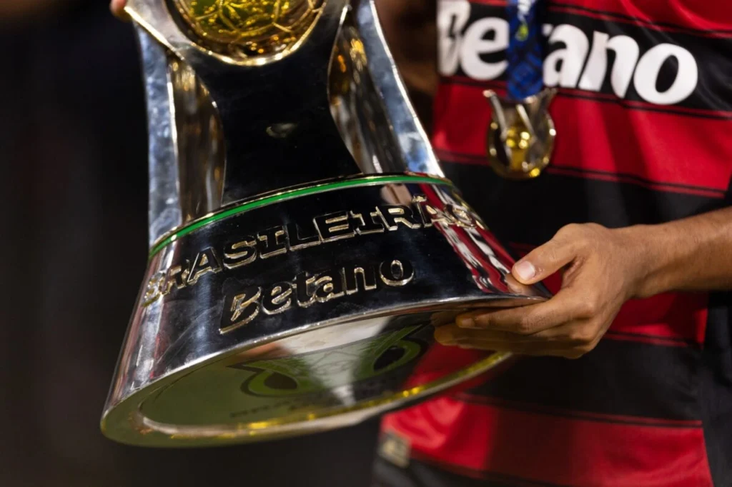 Saiba quanto o Flamengo faturou em premiações no ano de 2025