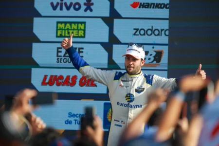 Stock Car: líder, Felipe Fraga analisa pódio no DF e fala sobre título Stock Car: líder, Felipe Fraga analisa pódio no DF e fala sobre título
