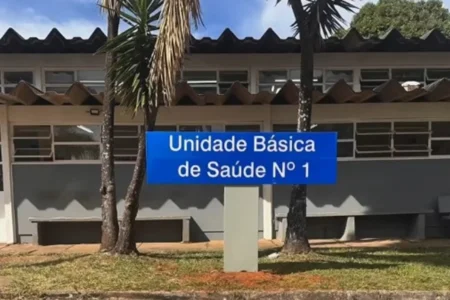 Técnica de enfermagem é agredida em UBS no DF e tem óculos quebrado Técnica de enfermagem é agredida em UBS no DF e tem óculos quebrado