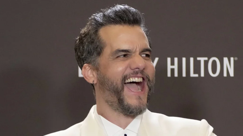 Wagner Moura revela sua paixão por Oasis agora você também descobre Wagner Moura revela sua paixão por Oasis agora você também descobre