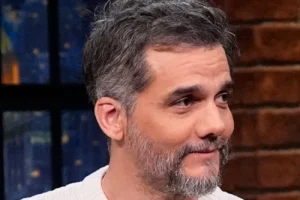 Wagner Moura Solta o Secreto Sobre Seu Sobrenome na Cozinha Norte-riense