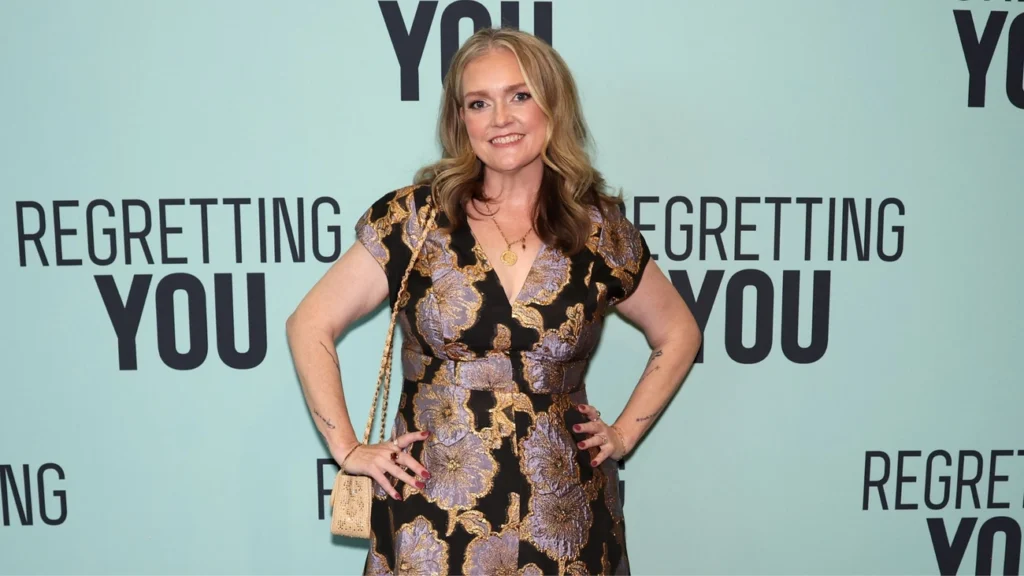 Colleen Hoover supera câncer com tratamento inovador hoje mesmo sem quimioterapia
