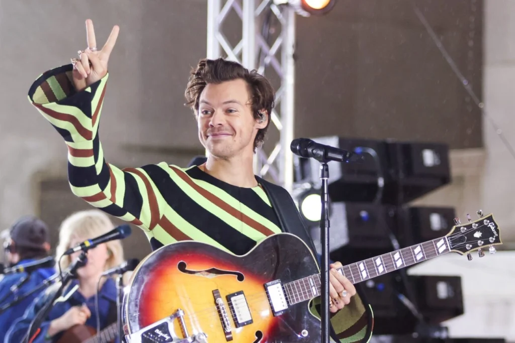 HS4: Harry Styles lança novo álbum agora