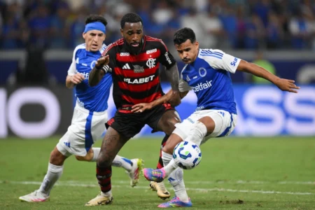 Gerson confirma chegada a Belo Horizonte hoje para assinar com o Cruzeiro Gerson confirma chegada a Belo Horizonte hoje para assinar com o Cruzeiro