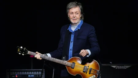 Paul McCartney Revoluciona o Baixo e se Torna um Nível Superior