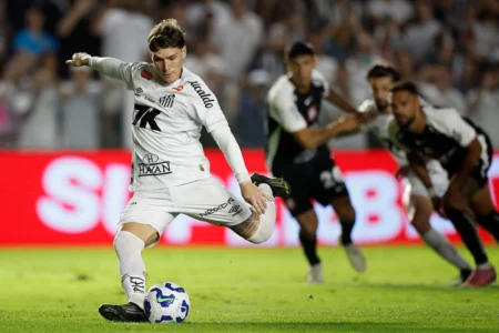 Santos x Corinthians: Veja onde assistir ao Clássico Alvinegro de hoje
