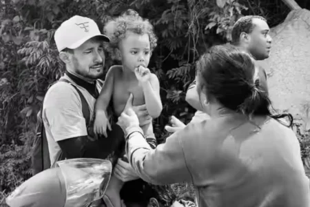 Menina desaparecida em MG reencontra família após 48 horas
