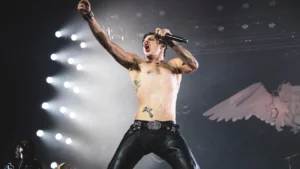 Yungblud lança nova versão de Zombie com Smashing Pumpkins hoje