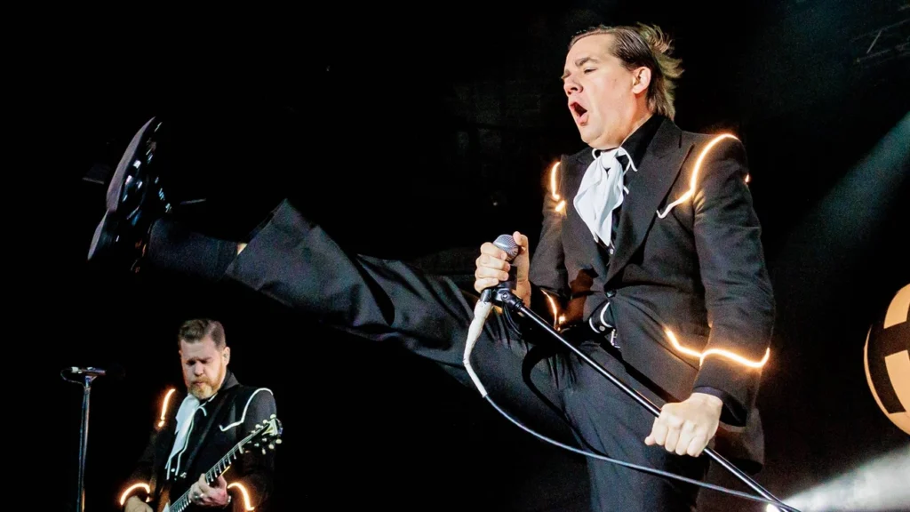 The Hives agora amados pelos emos depois de abrir show do My Chemical Romance