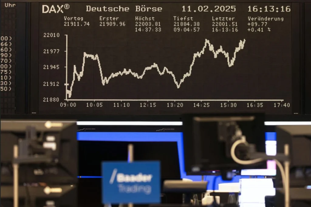 Europa de baixa na véspera de decisões sobre juros