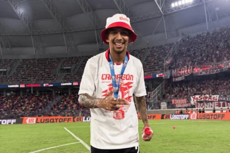 Botafogo anuncia Cristian Medina campeão argentino hoje aos 23 anos Botafogo anuncia Cristian Medina campeão argentino hoje aos 23 anos