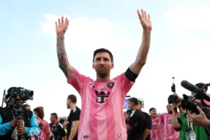 Newells Old Boys lança plano milionário para trazer Messi de volta hoje