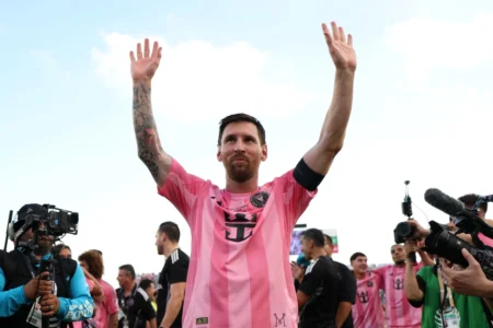 Newells Old Boys lança plano milionário para trazer Messi de volta hoje