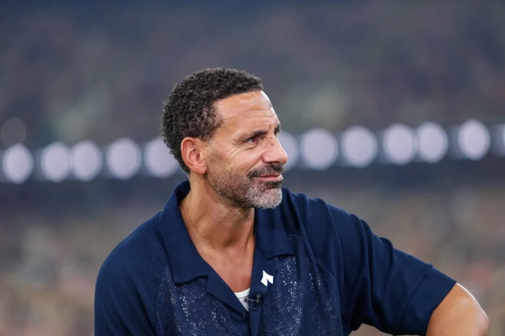 Rio Ferdinand compartilha dificuldades após 20 anos de glórias no Manchester United