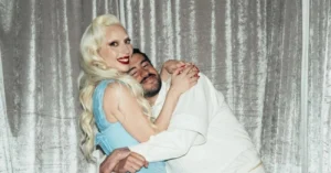 Lady Gaga soa como desperdício no show de Bad Bunny no Super Bowl