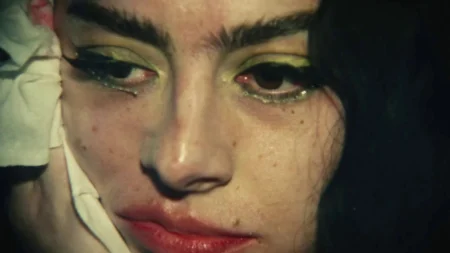 Charli xcx Estreia em 19 de fevereiro no cinema