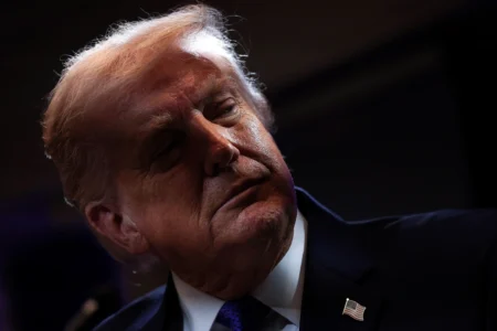 Trump impõe tarifa global de 10% hoje em resposta à Suprema Corte Trump impõe tarifa global de 10% hoje em resposta à Suprema Corte