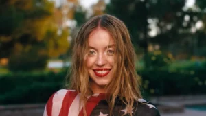 Euphoria ignora a idade, Sydney Sweeney faz cena polêmica vestida de bebê