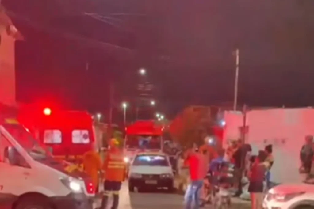 Mulher presa por esfaquear 5 pessoas incluindo 2 crianças no DF hoje