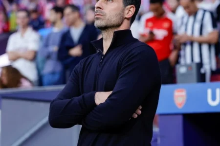 Arsenal agora vai contra o PSG na Champions League