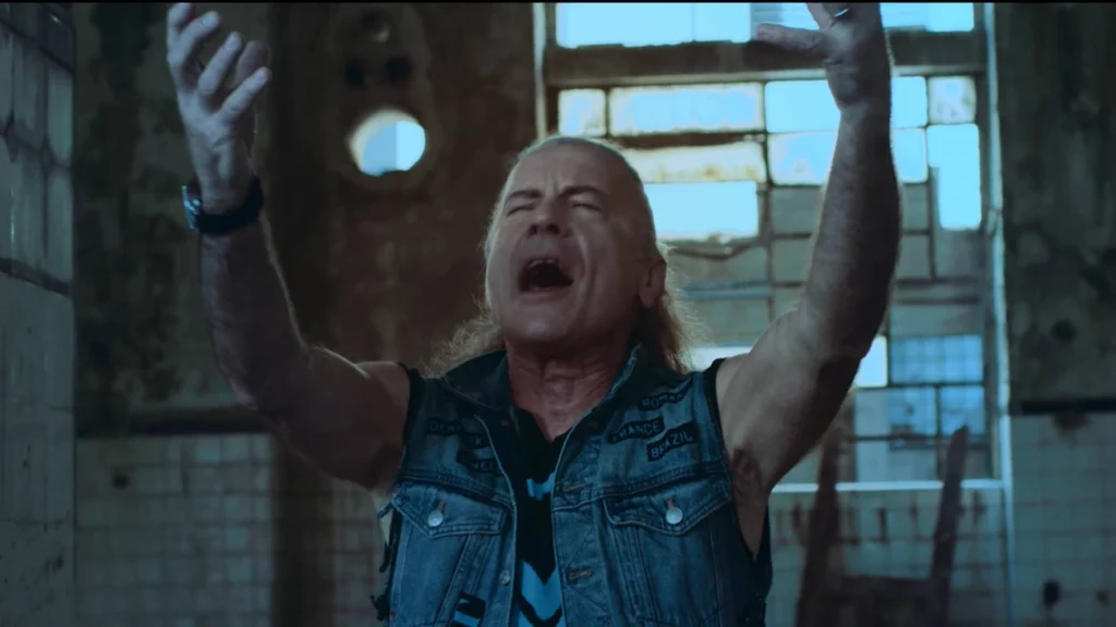 Bruce Dickinson lança clipe de Tears of the Dragon gravado no Brasil hoje Bruce Dickinson lança clipe de Tears of the Dragon gravado no Brasil hoje