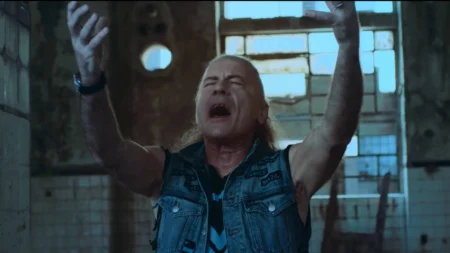 Bruce Dickinson lança clipe de Tears of the Dragon gravado no Brasil hoje Bruce Dickinson lança clipe de Tears of the Dragon gravado no Brasil hoje